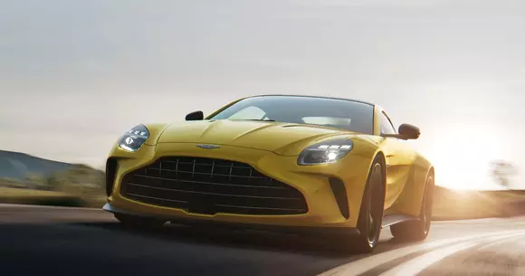 Nu știm ce actor va prelua rolul James Bond, dar bănuim cu ce mașină va apărea în film: Aston Martin Vantage e o valoare sigură.