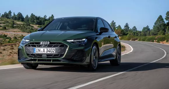 Facelift axat pe digitalizare și sportivitate pentru cea de-a patra generație Audi A3. Plus oportunități de personalizare.