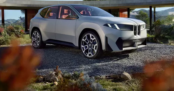 De fapt, câte (neue) clase ai? Întrebăm, deoarece BMW va aborda și segmentul SAV cu noua platformă Neue Klasse, nu doar pe al sedanurilor.