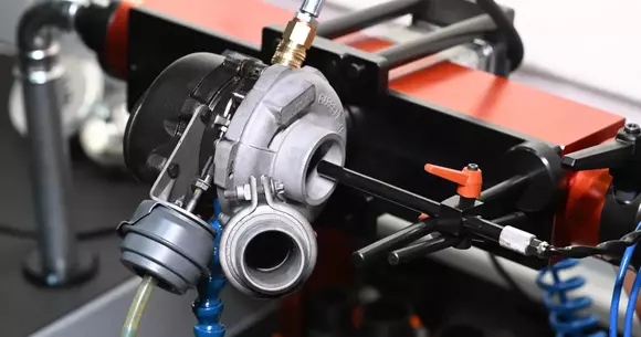 (P) Indicii că turbosuflanta mașinii tale are probleme și cum pot fi rezolvate