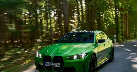 Sportivitate cu o tușă nouă de rafinament: BMW M3 Sedan și Touring primesc un facelift discret, dar elaborat.