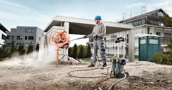 (P) Curățenie la standarde ridicate cu un aparat de spălat cu presiune profesional