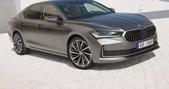 Tradiția respectabilă a mărcii cehești e relevant reflectată de Skoda Superb sub forma noii sale generații.