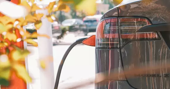 Canicula și mașinile electrice: studiu de caz