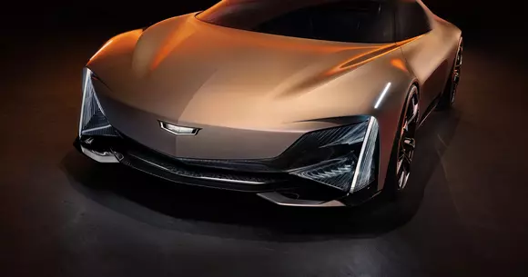 Designul minimalist ne place tare, dar numele Cadillac Opulent Velocity nu vine bine cu respectiva inspirație.