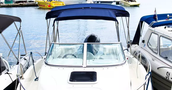 (P) Cum să îți îngrijești barca: Sfaturi pentru o întreținere corectă