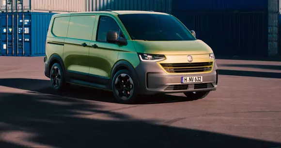 Noua generație VW Transporter și Caravelle demonstrează convingător că nu-i neapărat să ai o viață grea la serviciu.