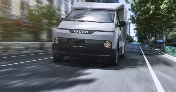 Decarbonizarea transporturilor – prioritate pentru IVECO, ilustrată prin oferta mărcii italiene la IAA Transportation 2024.