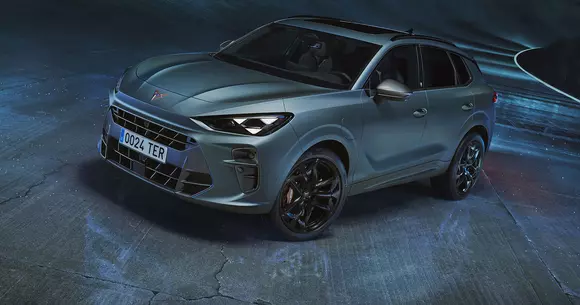 Hibridizare avansată plus personalizare premium: Cupra Terramar demarează în forță pe piața SUV-urilor compacte.
