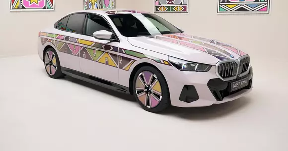 Călătorie culturală prim lume pentru BMW i5 Flow Nostokana, cu un popas în cadrul evenimentului Contemporary Istanbul.
