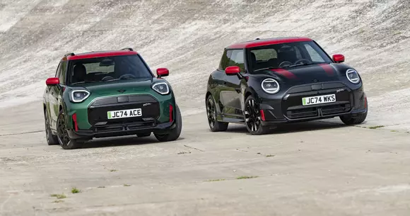 Miză ridicată pe versiuni sportive: MINI John Cooper Works Electric şi MINI John Cooper Works Aceman debutează la Paris.