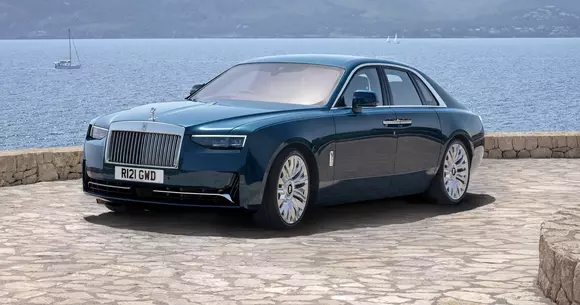 Cum se schimbă obiceiurile englezești? RR Ghost Series II ne arată că greu (dar nu domol) și în manieră studiat-progresivă…