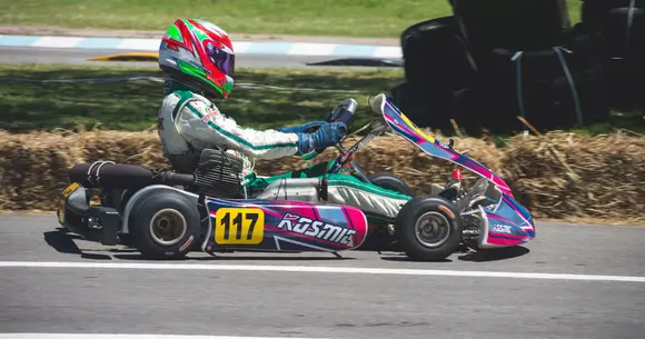 (P) Ce este kartingul outdoor și ce presupune acesta?