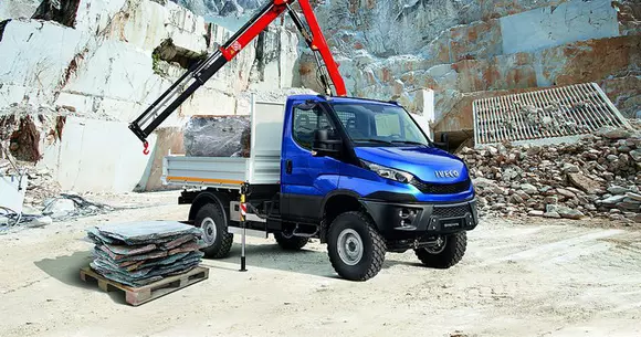 (P) Descoperă versatilitatea vehiculului Off-Road: Iveco Daily 4x4