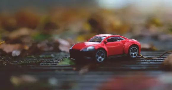 (P) Mașinuțe copii: Cadouri perfecte pentru dezvoltarea și distracția copiilor tăi