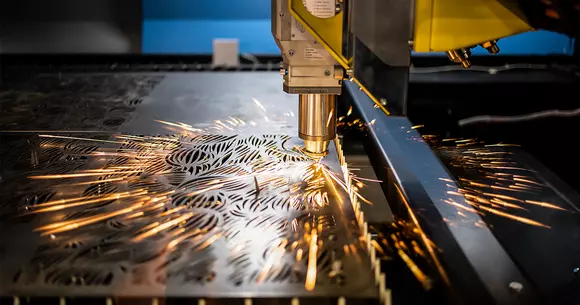 (P) Aparate CNC pentru Performanță și Precizie: Tehnologia Viitorului în Industrie