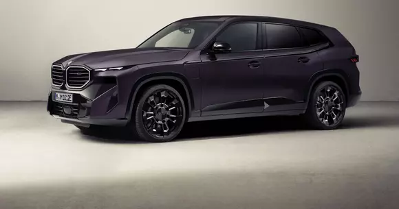 Personalizare semnată Kith pentru BMW XM: exclusivismul high-tech în ediție drastic limitată are cuvântul!