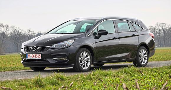 Opel Astra: Practic și pentru profesioniști