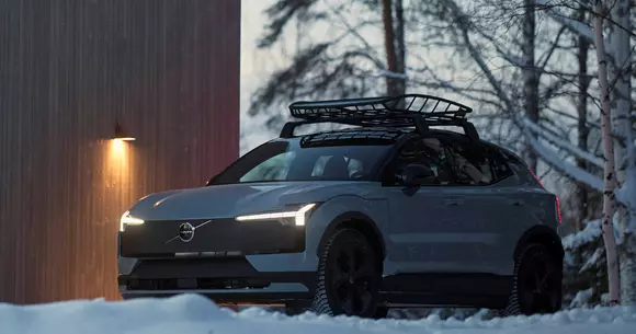 Premieră istorică: tratarea în stil Cross Country întâlnește propulsia electrică. Volvo EX30 Cross Country este rezultatul.