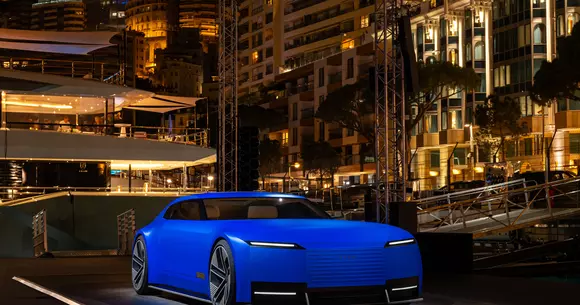 Legendara marcă britanică se îndepărtează de cunoscătorii lumii auto: Jaguar Type 00 a debutat ca un accesoriu fashion...