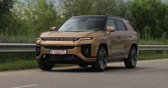 Pe trend, dar în stil propriu: KGM Actyon se face remarcat!