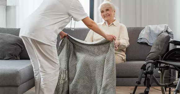 (P) Centru de bătrâni – o alegere buna pentru seniorii care merită respect