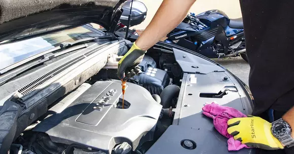 (P) Înțelegerea semnelor care indică o defecțiune a motorului mașinii dumneavoastră