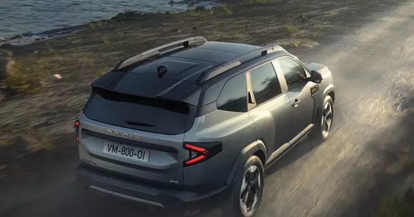 Ce vrem noi de la SUV-uri? Versatilitate extinsă! Dacia Duster și Bigster primesc noua motorizare hybrid-G 150 4x4 în acest scop.