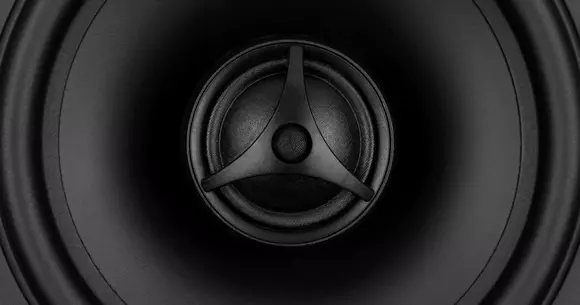 (P) Cum alegi subwooferul auto potrivit pentru mașina ta?