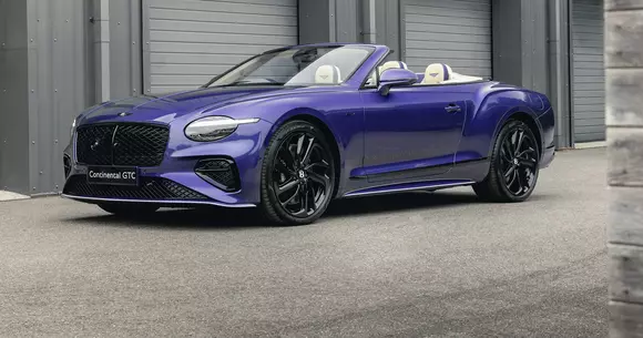 Culorile trecutului pe formele prezentului: Bentley Continental GTC Speed „Vibrant in Violette” ilustrează rafinat ideea