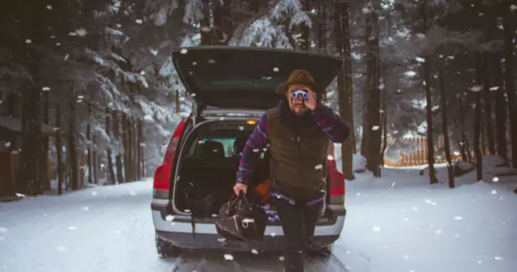 (P) Cum îți pregătești autoturismul pentru expediții lungi fără a sacrifica spațiul interior