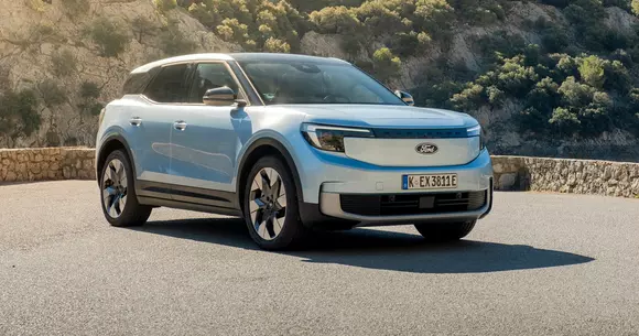 Adoptarea unei baterii noi cu tehnologie LPF și alte optimizări tehnice pentru seriile Ford Explorer și Capri, ridică nivelul prestațiilor