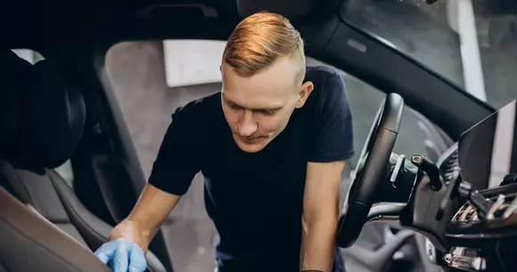 (P) Ce înseamnă detailing-ul auto și cum îl faci corect acasă sau la nivel avansat