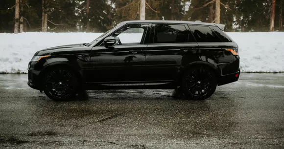 (P) Cum știi că a venit vremea să schimbi mașina: între costuri de întreținere și nevoia de siguranță