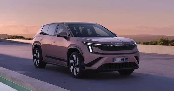 De acum, vârful de gamă al cehilor se numește Škoda Peaq, are dotare generoasă, formă de SUV/MPV și propulsie electrică