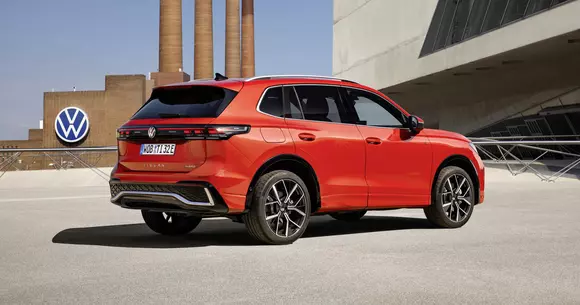 (P) Volkswagen Tiguan: ce versiuni sunt disponibile pe Plus Auto Marketplace și de ce este cel mai echilibrat SUV din gama Volkswagen