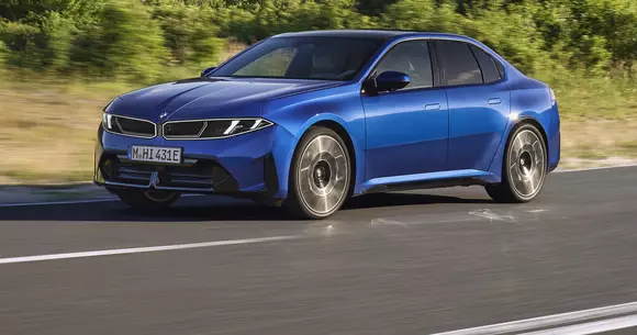 Dincolo de adoptarea stilului Neue Klasse, a opta generație BMW Seria 3 insistă pe esența bavareză
