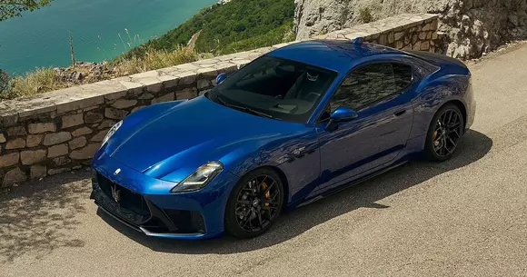 Upgrade subtil pentru Maserati GranTurismo și GranCabrio, axat pe satisfacția conducerii, dar fin ilustrat și prin design