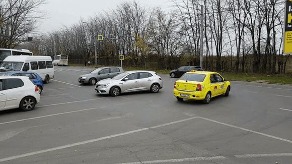 S-a făcut sens giratoriu la intersecția dintre Dimitrie Pompeiu și Șoseaua Petricani