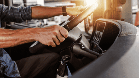 Află cât câștigă un șofer în România