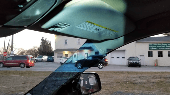 O tânără din SUA inventează stâlpul „invizibil”. Iată cum funcționează (VIDEO)