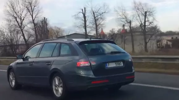 Video spion cu viitoarea Skoda Superb Combi