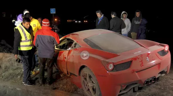 Arturo Vidal, vedeta lui Juventus Torino și a naționalei statului Chile, și-a făcut praf Ferrariul 458 Italia