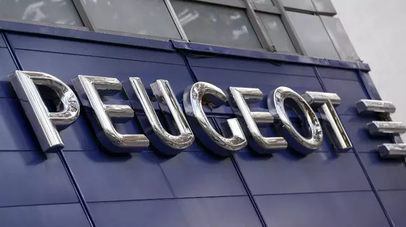 Viitorul Peugeot 208 va avea o versiune electrică