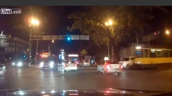 Un tramvai a rămas fără frâne în Kazakhstan! Ce a urmat e de necrezut! | VIDEO