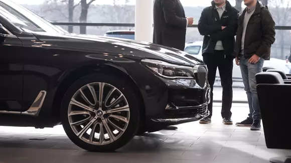 Autoritățile alocă mai puțini bani pentru programul Prima Mașină