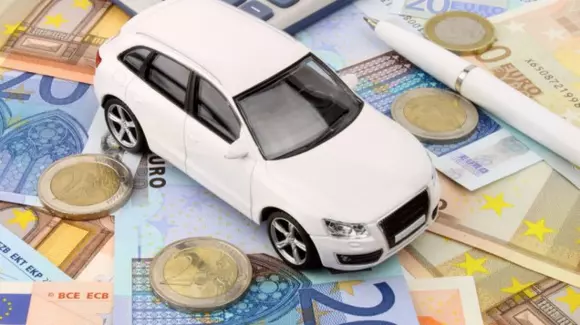 UNSAR: Tarifele RCA vor scădea pentru anumiți clienți, dar vor crește pentru alții