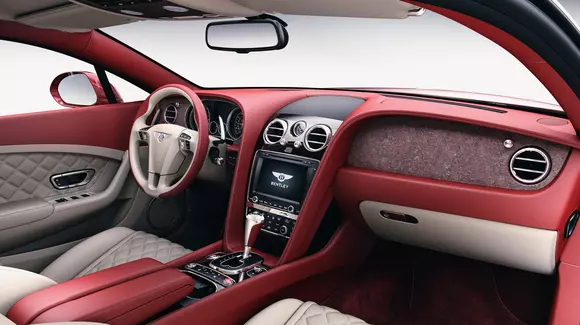 Bentley introduce inserțiile din piatră în lista de dotări opționale