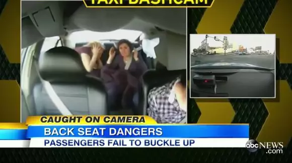 De ce e bine să porți centura chiar și pe bancheta din spate a mașinii | VIDEO