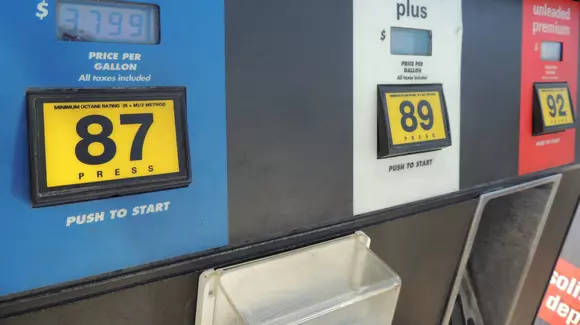 De ce nu se ieftinește benzina? Motiv incredibil!